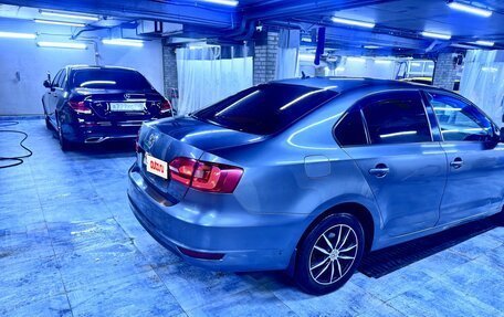 Volkswagen Jetta VI, 2011 год, 715 000 рублей, 4 фотография