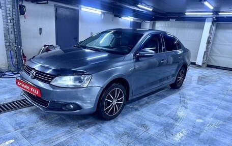 Volkswagen Jetta VI, 2011 год, 715 000 рублей, 10 фотография