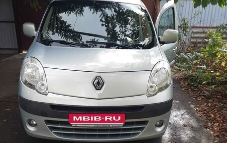 Renault Kangoo II рестайлинг, 2012 год, 850 000 рублей, 20 фотография