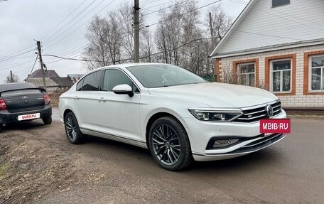 Volkswagen Passat B8 рестайлинг, 2020 год, 2 900 000 рублей, 3 фотография