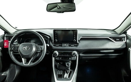 Toyota RAV4, 2021 год, 3 675 000 рублей, 13 фотография