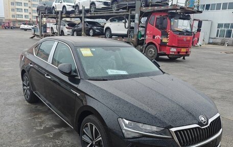 Skoda Superb III рестайлинг, 2025 год, 2 540 000 рублей, 2 фотография