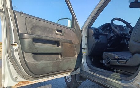 Honda CR-V II рестайлинг, 2004 год, 550 000 рублей, 21 фотография