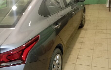 Hyundai Solaris II рестайлинг, 2018 год, 1 300 000 рублей, 5 фотография