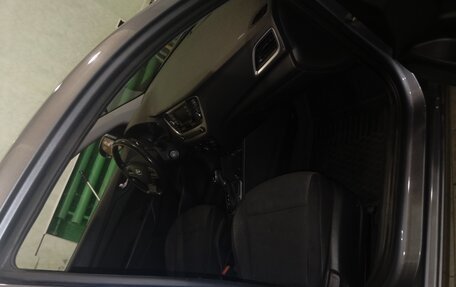 Hyundai Solaris II рестайлинг, 2018 год, 1 300 000 рублей, 6 фотография