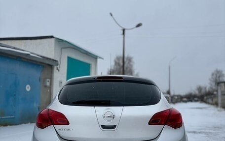 Opel Astra J, 2011 год, 530 000 рублей, 4 фотография