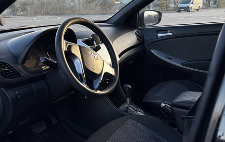 Hyundai Solaris II рестайлинг, 2011 год, 720 000 рублей, 5 фотография