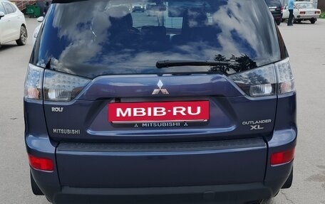 Mitsubishi Outlander III рестайлинг 3, 2007 год, 800 000 рублей, 6 фотография