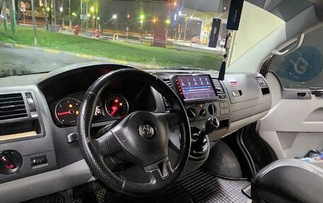 Volkswagen Transporter T5 рестайлинг, 2011 год, 1 200 000 рублей, 8 фотография