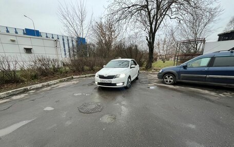 Skoda Rapid I, 2014 год, 650 000 рублей, 2 фотография