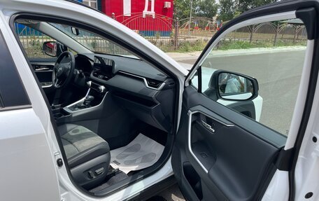 Toyota RAV4, 2025 год, 4 149 000 рублей, 14 фотография