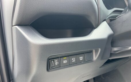 Toyota RAV4, 2025 год, 4 149 000 рублей, 27 фотография