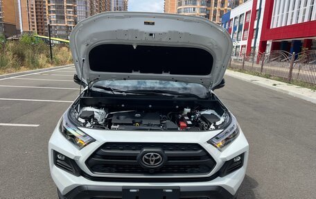 Toyota RAV4, 2025 год, 4 149 000 рублей, 31 фотография
