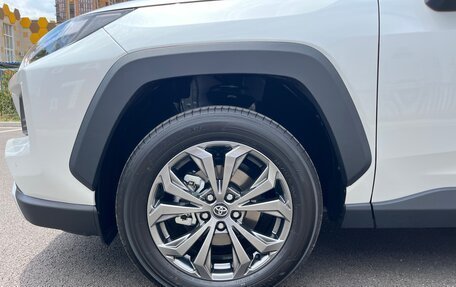 Toyota RAV4, 2025 год, 4 149 000 рублей, 32 фотография