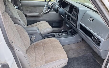 Jeep Cherokee, 1992 год, 15 фотография