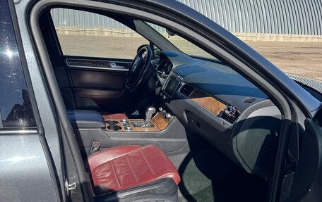 Volkswagen Touareg III, 2015 год, 2 850 000 рублей, 11 фотография