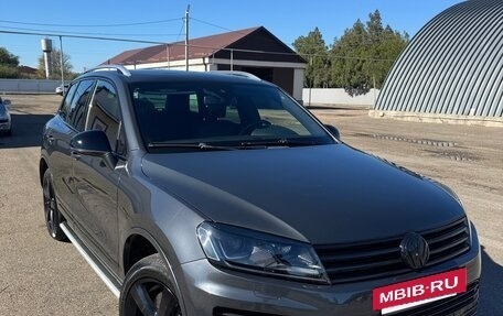 Volkswagen Touareg III, 2015 год, 2 850 000 рублей, 3 фотография