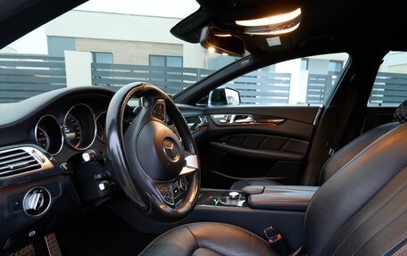 Mercedes-Benz CLS, 2015 год, 4 000 000 рублей, 17 фотография