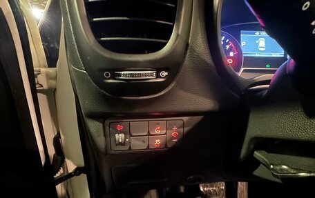 KIA Soul II рестайлинг, 2018 год, 2 000 000 рублей, 8 фотография