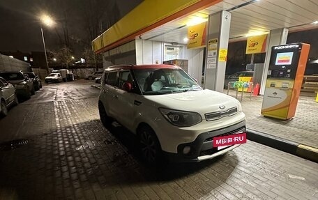 KIA Soul II рестайлинг, 2018 год, 2 000 000 рублей, 3 фотография