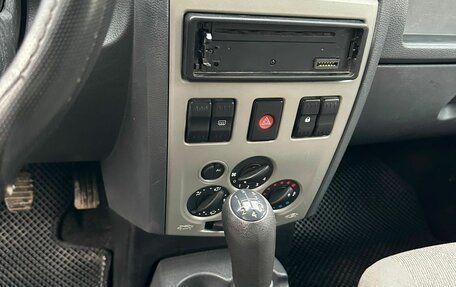 Renault Logan I, 2009 год, 215 000 рублей, 3 фотография