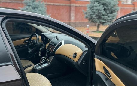 Chevrolet Cruze II, 2013 год, 800 000 рублей, 16 фотография