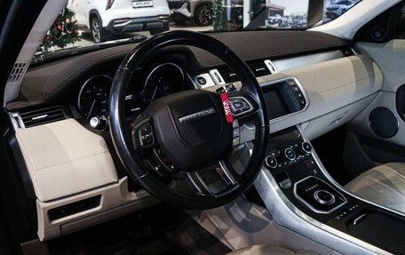 Land Rover Range Rover Evoque I, 2017 год, 2 650 000 рублей, 15 фотография