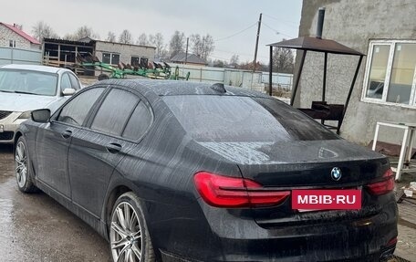 BMW 7 серия, 2016 год, 2 900 000 рублей, 2 фотография