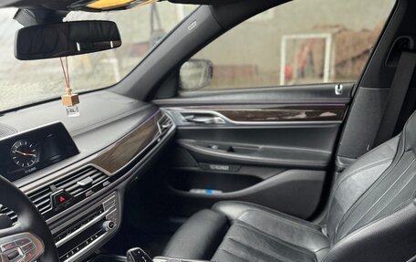 BMW 7 серия, 2016 год, 2 900 000 рублей, 8 фотография