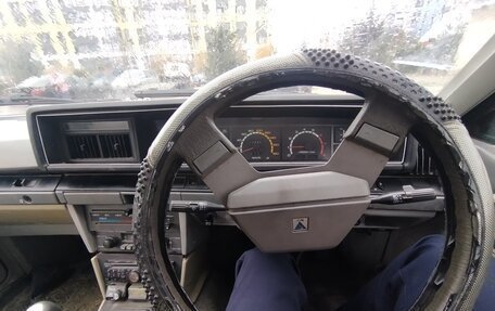 Nissan Bluebird VIII, 1982 год, 200 000 рублей, 11 фотография