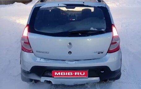 Renault Sandero I, 2013 год, 700 000 рублей, 4 фотография