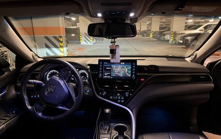 Toyota Camry, 2021 год, 3 300 000 рублей, 5 фотография