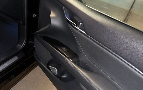 Toyota Camry, 2021 год, 3 300 000 рублей, 20 фотография