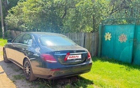 Mercedes-Benz E-Класс, 2018 год, 2 800 000 рублей, 4 фотография