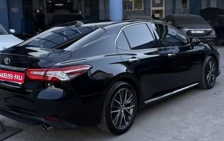 Toyota Camry, 2023 год, 3 580 000 рублей, 4 фотография