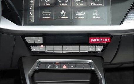 Audi A3, 2022 год, 2 300 000 рублей, 13 фотография