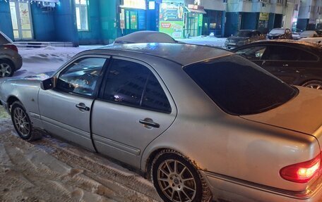 Mercedes-Benz E-Класс, 1998 год, 220 000 рублей, 6 фотография