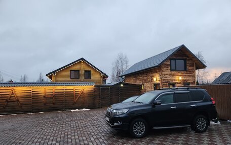 Toyota Land Cruiser Prado 150 рестайлинг 2, 2017 год, 3 430 000 рублей, 2 фотография