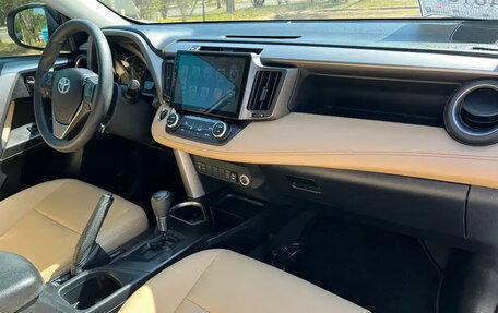 Toyota RAV4, 2019 год, 2 200 000 рублей, 14 фотография