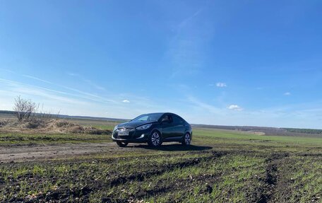 Hyundai Solaris II рестайлинг, 2013 год, 759 000 рублей, 5 фотография
