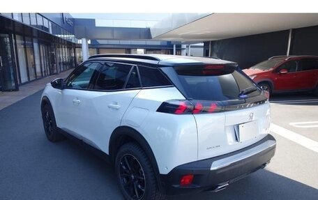 Peugeot 2008 II, 2022 год, 1 510 000 рублей, 4 фотография