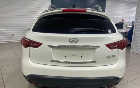 Infiniti QX70, 2013 год, 1 950 000 рублей, 2 фотография