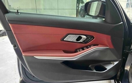 BMW 3 серия, 2021 год, 2 900 000 рублей, 12 фотография