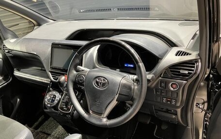 Toyota Noah III, 2021 год, 1 860 007 рублей, 8 фотография