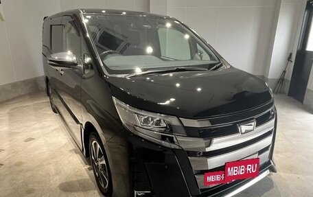 Toyota Noah III, 2021 год, 1 860 007 рублей, 3 фотография