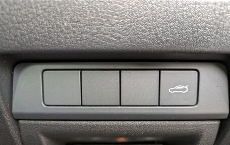 Mazda 3, 2019 год, 1 450 000 рублей, 23 фотография