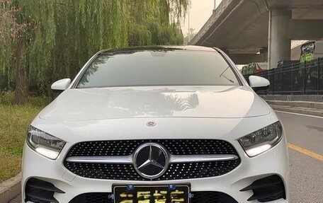 Mercedes-Benz A-Класс, 2022 год, 1 898 003 рублей, 2 фотография