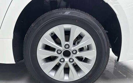 Toyota Corolla, 2024 год, 1 835 000 рублей, 15 фотография