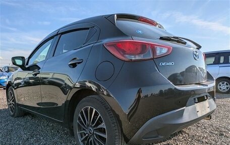 Mazda Demio IV, 2015 год, 850 000 рублей, 1 фотография