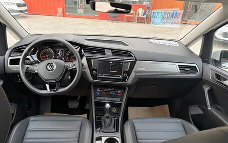 Volkswagen Touran III, 2022 год, 1 732 002 рублей, 9 фотография